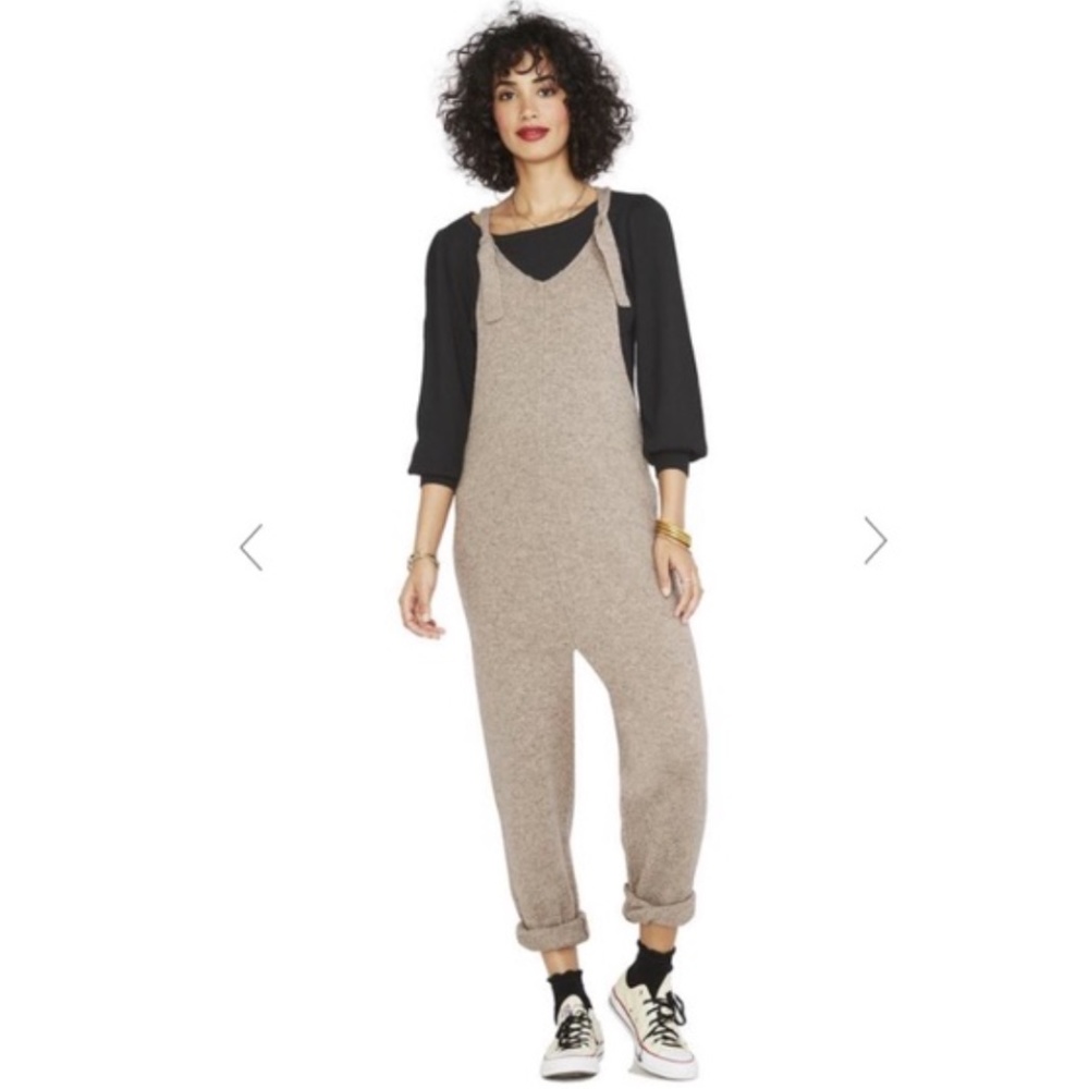 ISO Wool Blend Hatch Onesie in Oatmeal or Navy